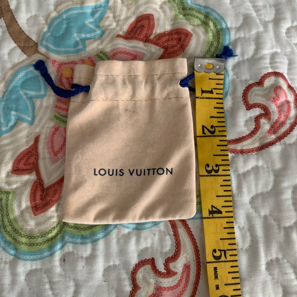 Louis Vuitton Drawstring Pouch - image 5